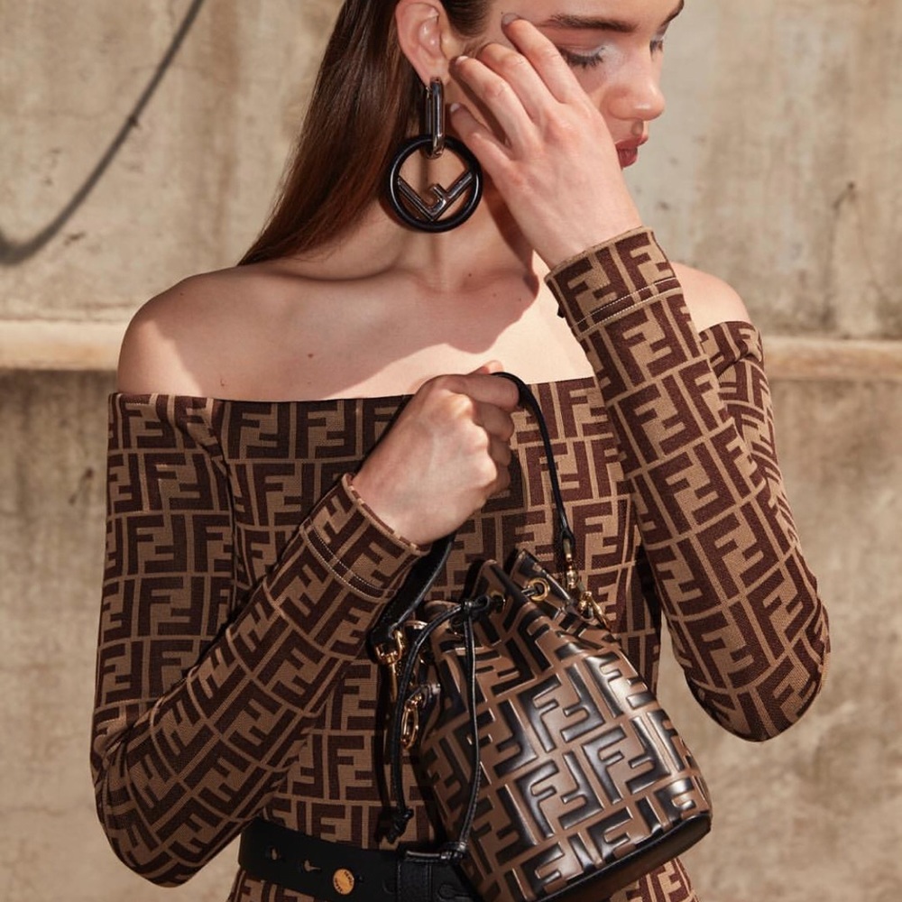 Fendi Mini Mon Tresor, brown leather bucket bag.